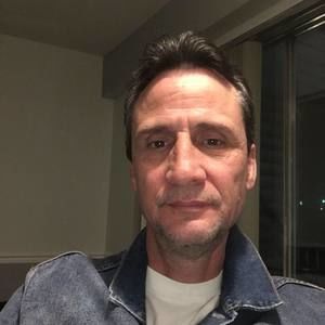 Meet your Posher, Phillip